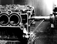Hydrostatically Piloted Boring Bar