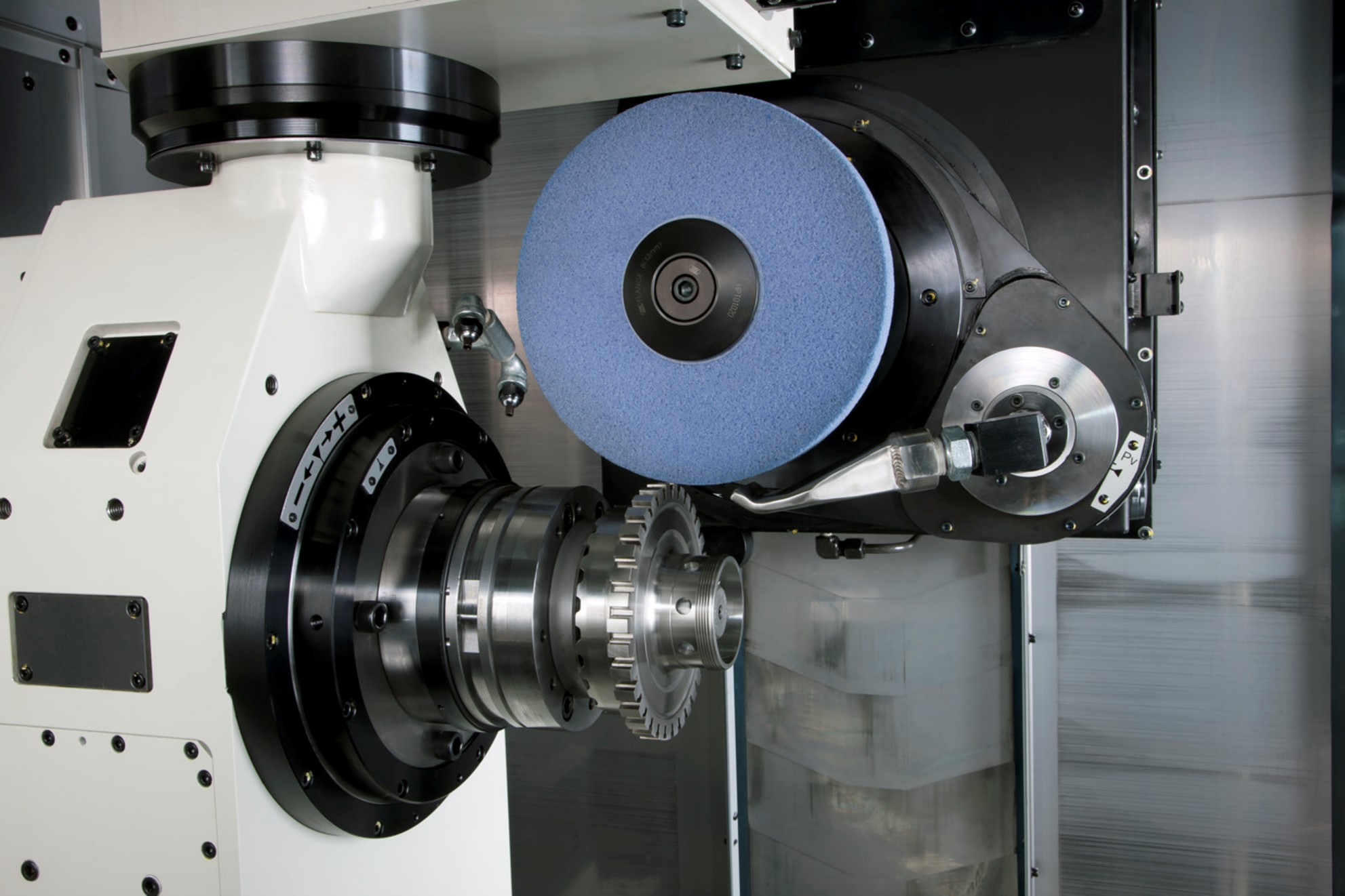 HMC Grinding = Productivity and Quality Advantages